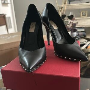 Valentino pumps. Size 40